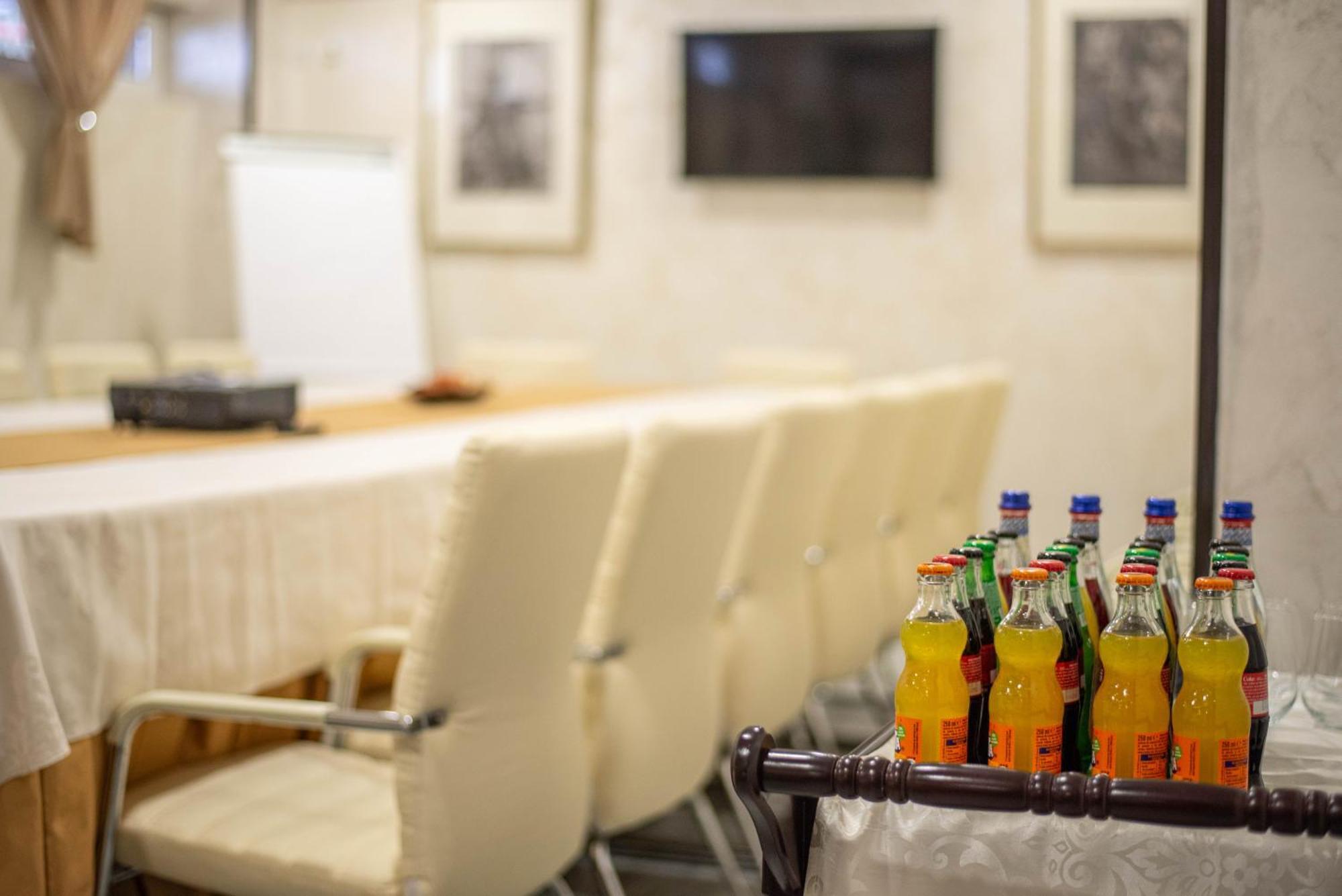 Hotel Marea Neagra Sinaia Kültér fotó