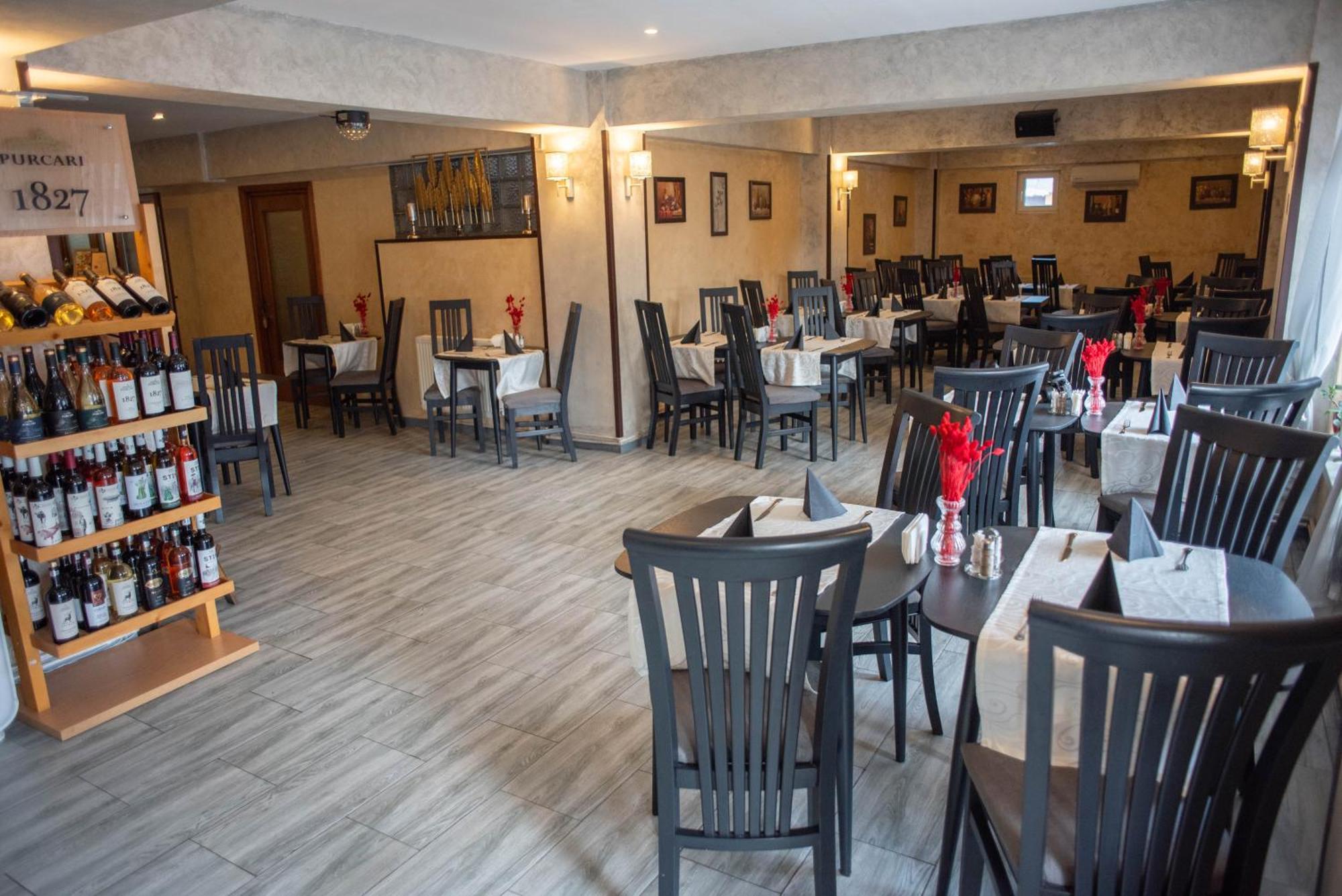 Hotel Marea Neagra Sinaia Kültér fotó
