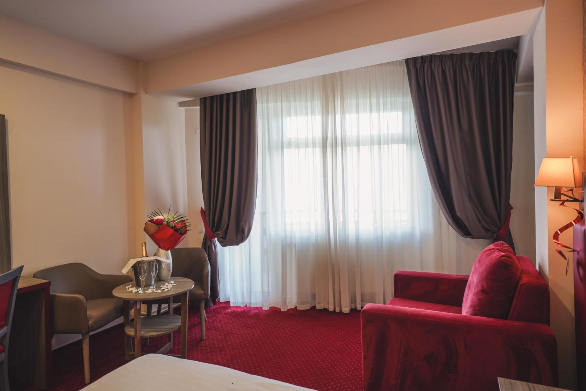 Hotel Marea Neagra Sinaia Kültér fotó