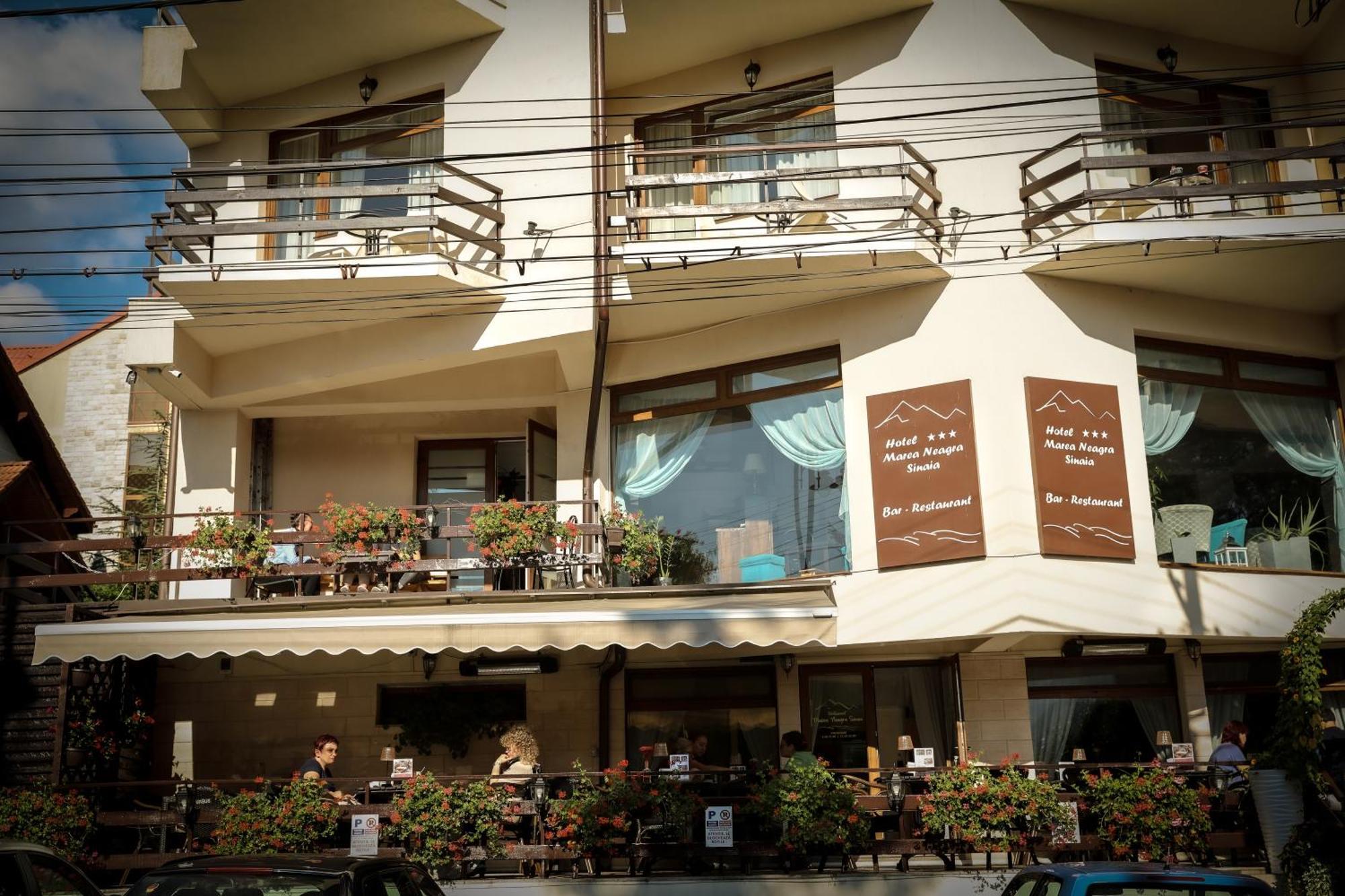 Hotel Marea Neagra Sinaia Kültér fotó