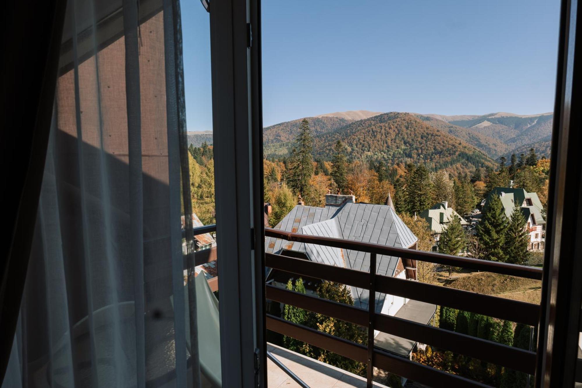 Hotel Marea Neagra Sinaia Kültér fotó