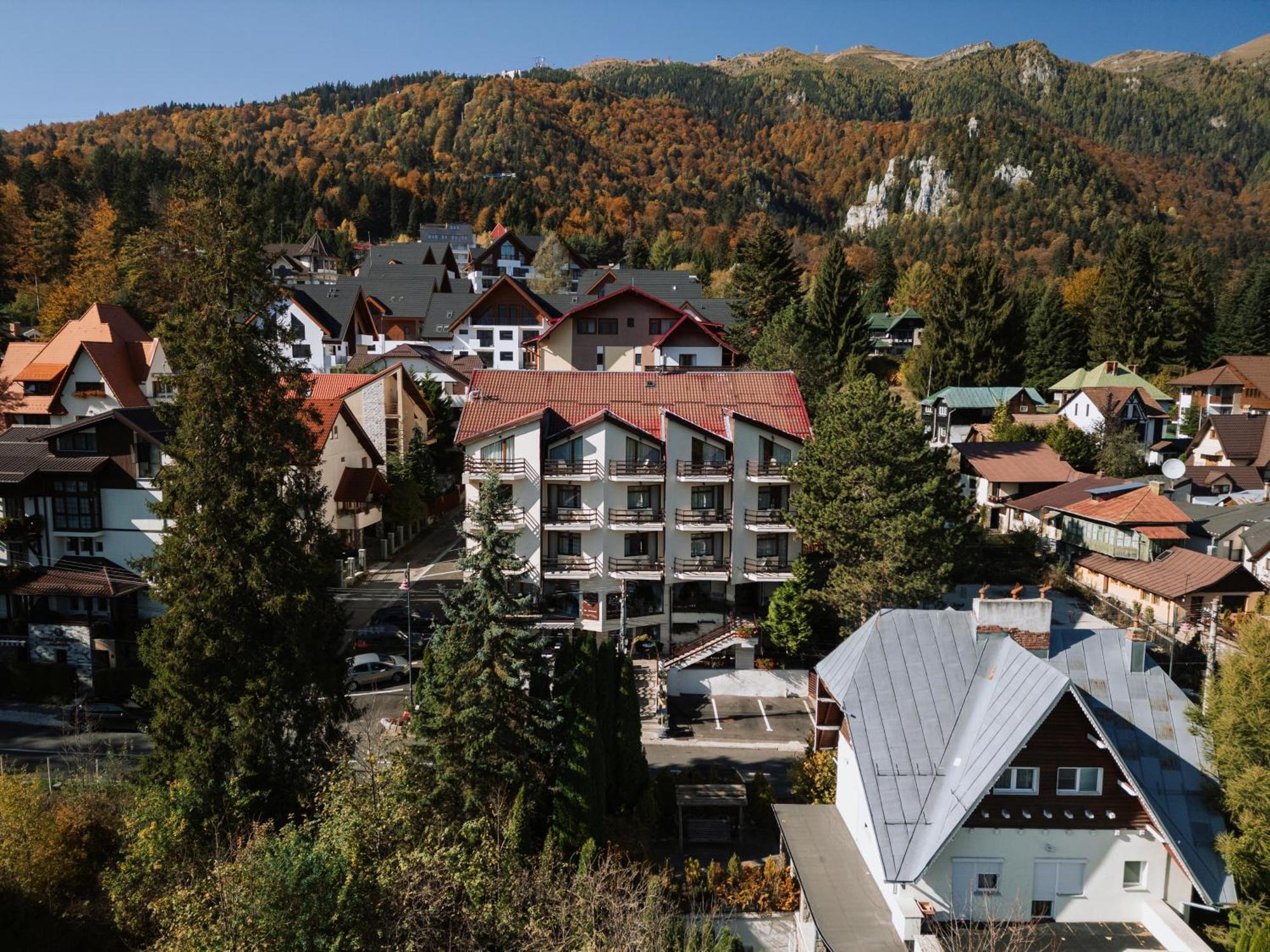 Hotel Marea Neagra Sinaia Kültér fotó