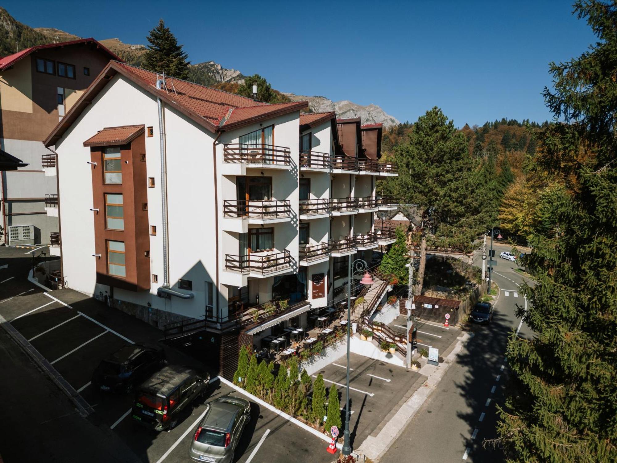 Hotel Marea Neagra Sinaia Kültér fotó