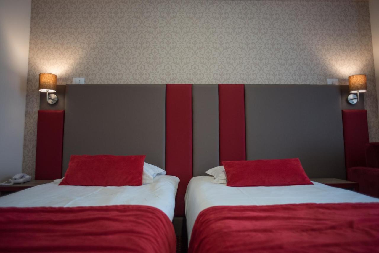 Hotel Marea Neagra Sinaia Kültér fotó