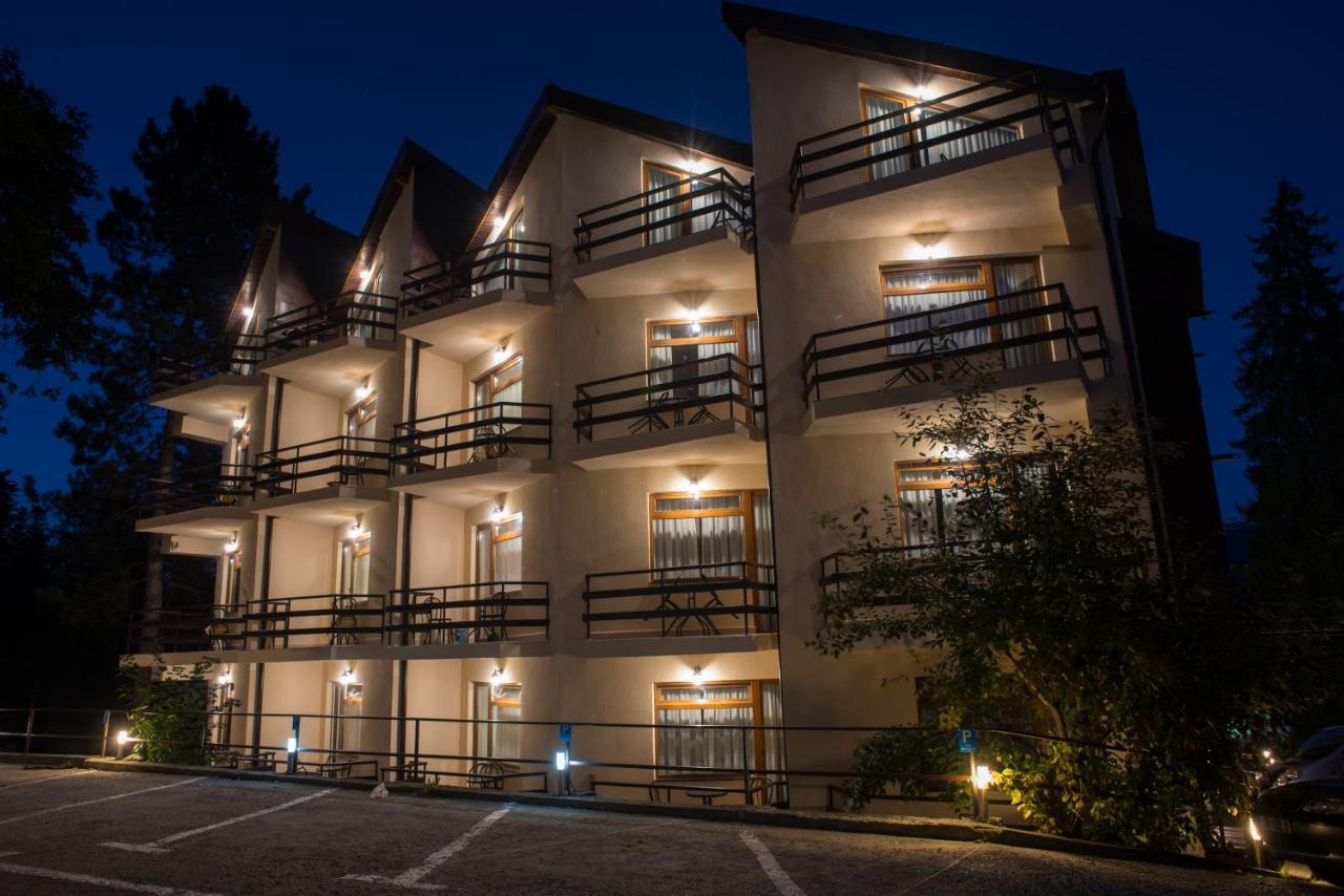 Hotel Marea Neagra Sinaia Kültér fotó